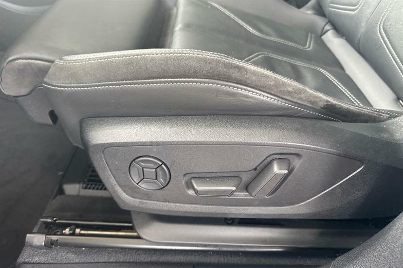 Audi Q3 35 Tfsi S Line S Tronic Black #25