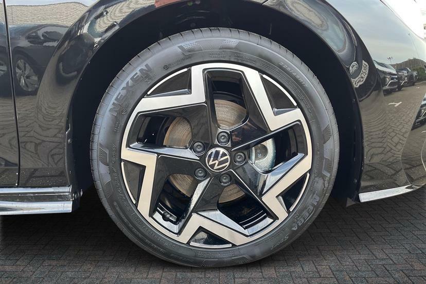 Volkswagen Golf 1.5 Etsi 150 R-line Dsg Black #4