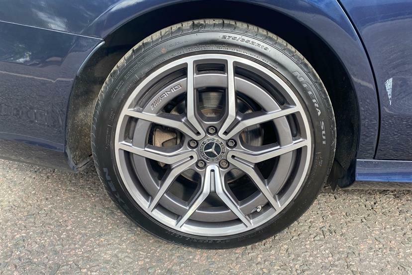 Mercedes-Benz E Class E220d 200 Amg Line Premium 9G-tronic Blue #4
