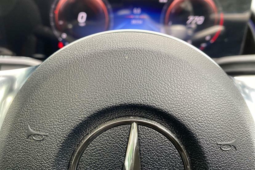 Mercedes-Benz GLB Class Glb 200D Amg Line 8G-tronic Silver #40