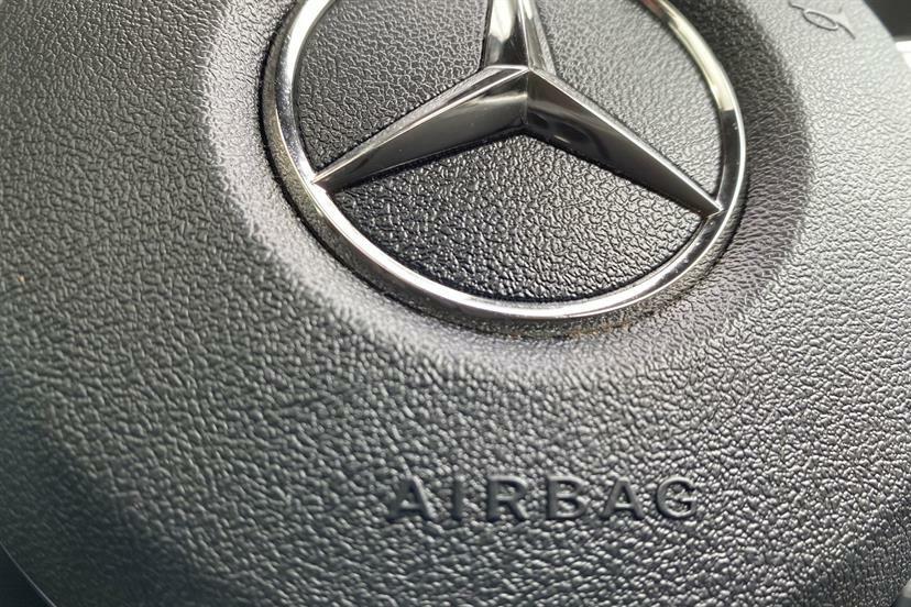 Mercedes-Benz GLB Class Glb 200D Amg Line 8G-tronic Silver #41