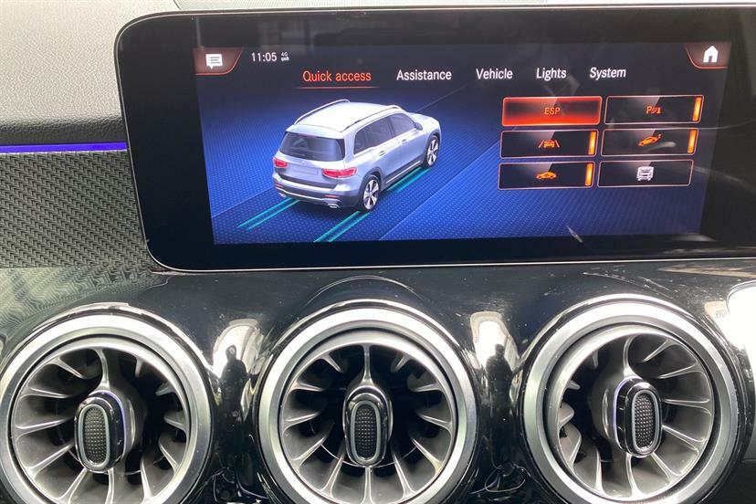 Mercedes-Benz GLB Class Glb 200D Amg Line 8G-tronic Silver #50