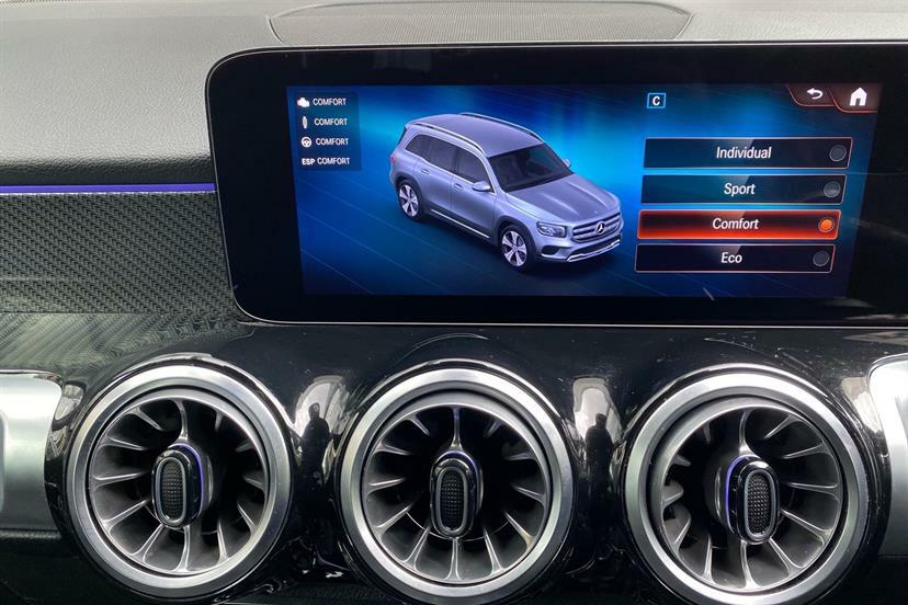 Mercedes-Benz GLB Class Glb 200D Amg Line 8G-tronic Silver #58