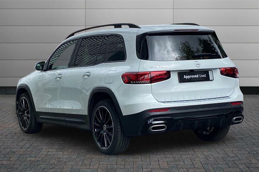 Mercedes-Benz GLB Class 200 Amg Line Premium Night Ed 7G-tronic White #2