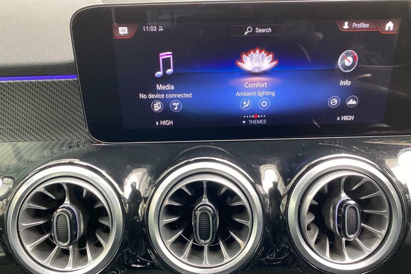 Mercedes-Benz GLB Class Glb 200D Amg Line 8G-tronic Silver #48