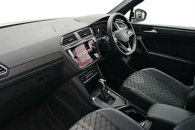 Volkswagen Tiguan 2.0 Tdi R-line Dsg White #2