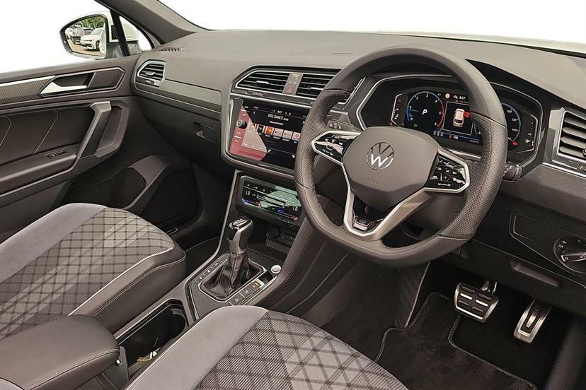 Volkswagen Tiguan 2.0 Tdi R-line Dsg White #5