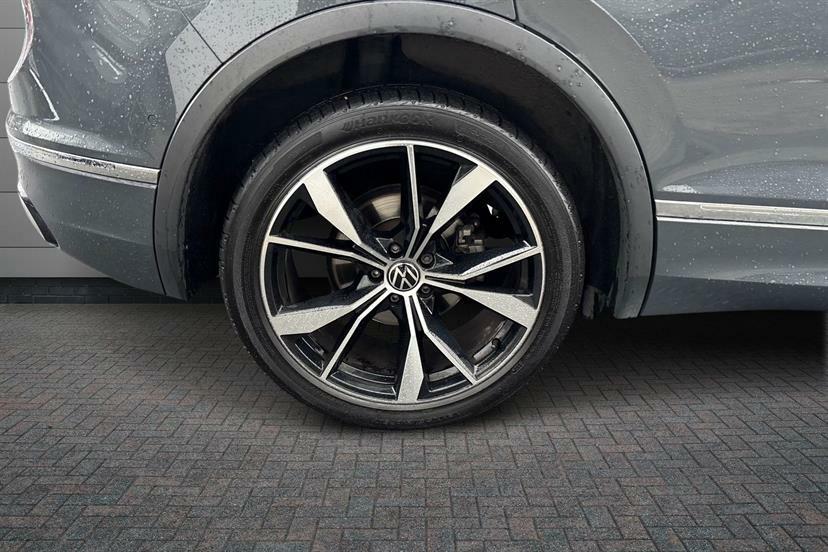 Volkswagen Tiguan 2.0 Tdi R-line Dsg Grey #4