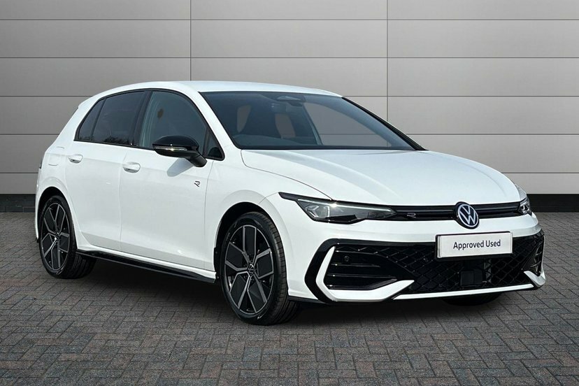 Volkswagen Golf 1.5 Etsi Mhev Black Edition Hatchback H White