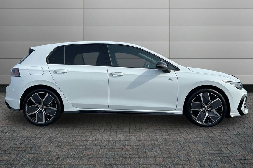 Volkswagen Golf 1.5 Etsi Mhev Black Edition Hatchback H EY26OPB White #4