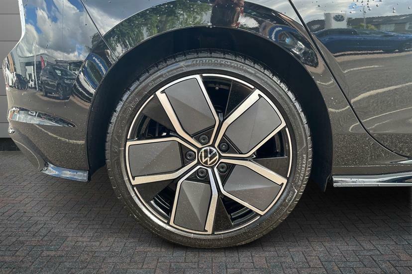 Volkswagen Golf 1.5 Etsi 150 R-line Dsg MW26LKN Black #5