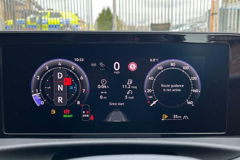 Volkswagen T-Roc 1.5 Tsi R-line Dsg Black #5