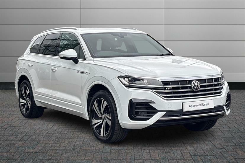 Volkswagen Touareg 3.0 V6 Tsi 4Motion R-line Tech Tip White