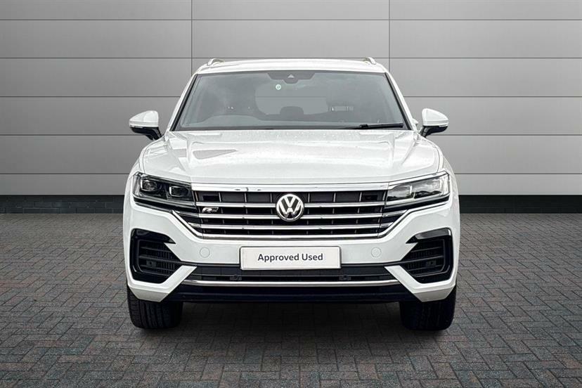 Volkswagen Touareg 3.0 V6 Tsi 4Motion R-line Tech Tip White #5