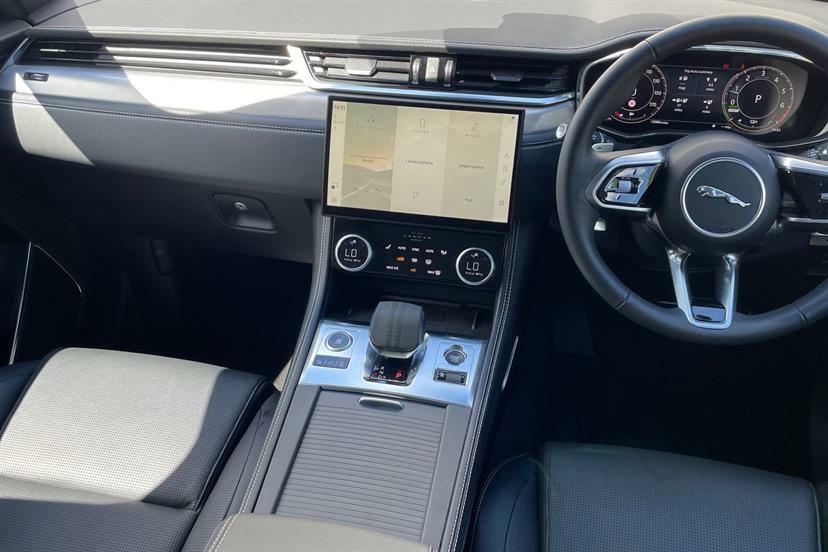Jaguar F-Pace D200 R-dynamic Black Black #25