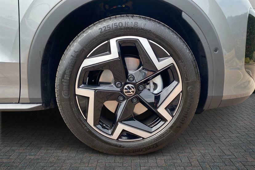 Volkswagen T-Roc 1.5 Etsi 150 R-line Dsg Grey #5