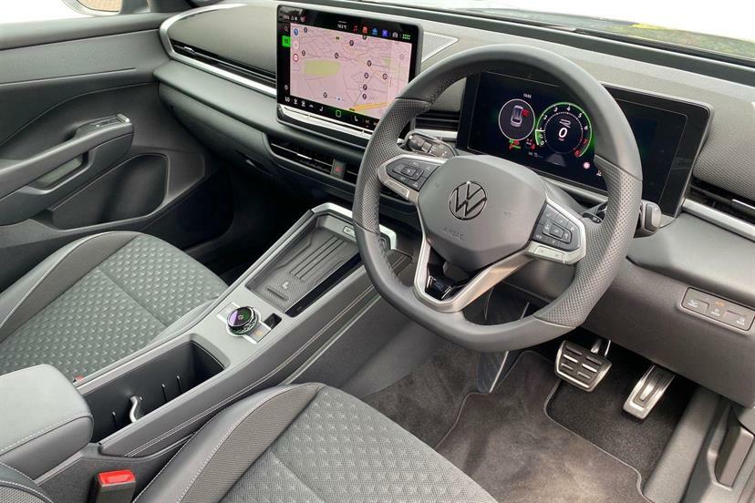 Volkswagen T-Roc 1.5 Etsi 150 R-line Dsg Grey #6