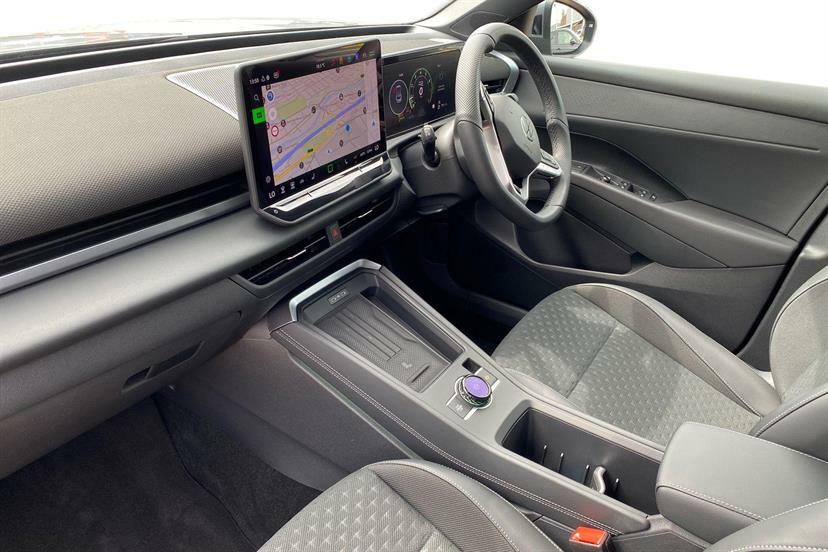 Volkswagen T-Roc 1.5 Etsi 150 R-line Dsg Grey #2