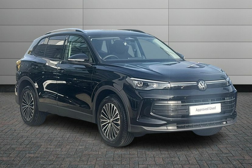 Volkswagen Tiguan 1.5 Etsi Mhev Match Suv Hybrid Dsg 150 Black