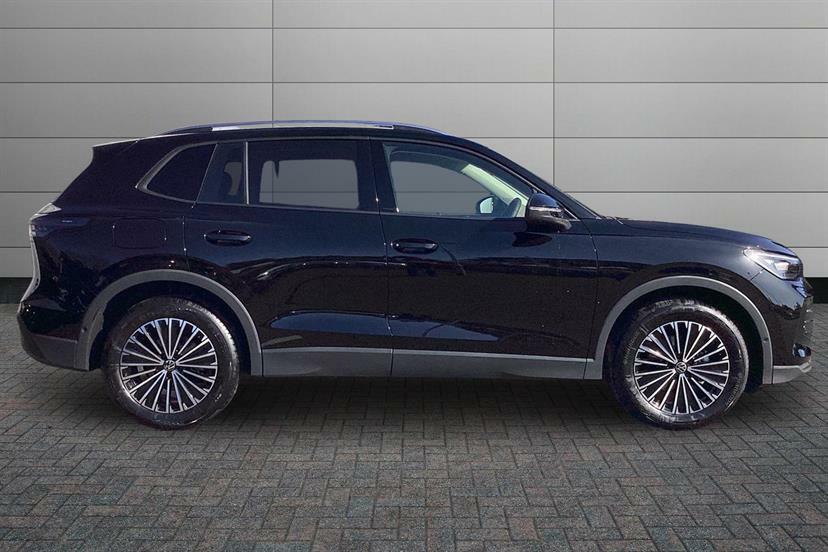Volkswagen Tiguan 1.5 Etsi 150 Match Dsg Black #3