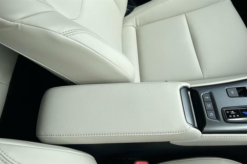 Lexus LBX 1.5 Premium Plus E-cvt Hatchback Blue #15