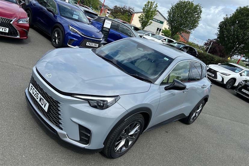 Lexus LBX 1.5 Premium Plus E-cvt Hatchback Blue #26