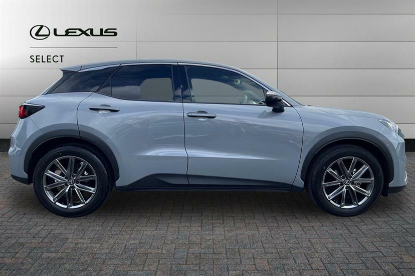 Lexus LBX 1.5 Premium Plus E-cvt FG26WDV Grey #3