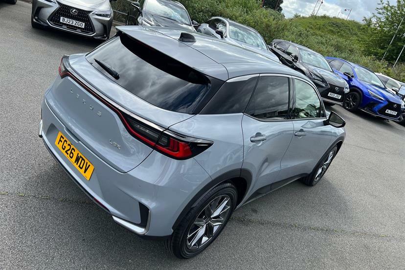 Lexus LBX 1.5 Premium Plus E-cvt Hatchback Blue #29