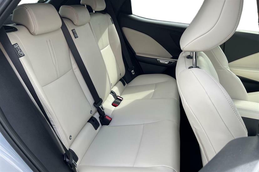Lexus LBX 1.5 Premium Plus E-cvt Hatchback Blue #7
