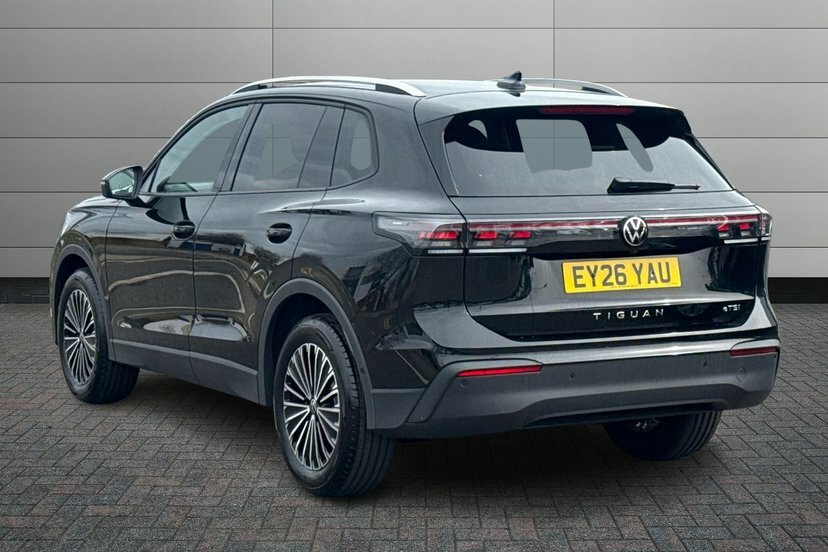 Volkswagen Tiguan 1.5 Etsi Mhev Match Suv Hybrid Dsg 150 EY26YAU Black #3