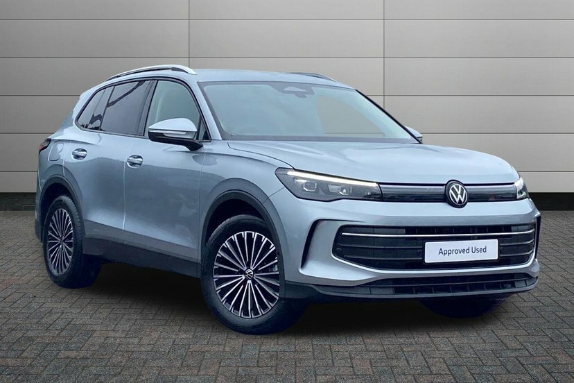 Volkswagen Tiguan 1.5 Etsi Mhev Match Suv Hybrid Dsg 150 MF26XHJ Silver