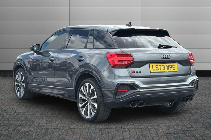Audi SQ2 2.0 Tfsi Black Edition Suv S Tronic Qua Grey #3
