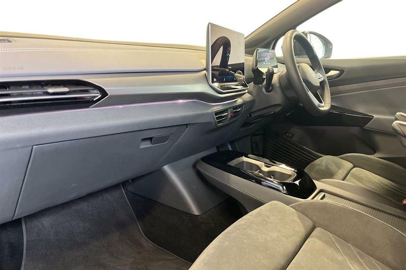 Volkswagen ID.4 210Kw Black Edition Pro 77Kwh Black #2