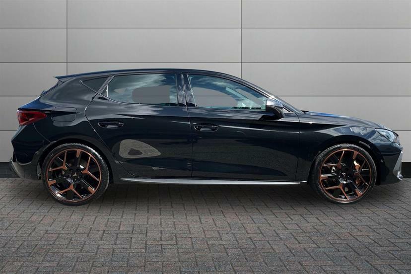 Cupra Leon 2.0 Tsi 300 Vz3 Dsg Black #4
