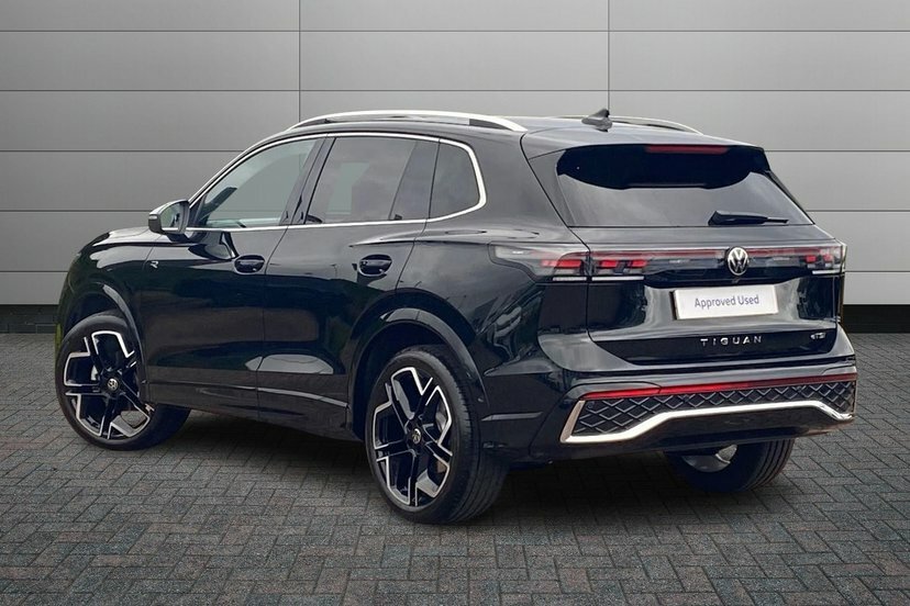 Volkswagen Tiguan 1.5 Etsi Mhev R-line Suv Hybrid Dsg 15 Black #3