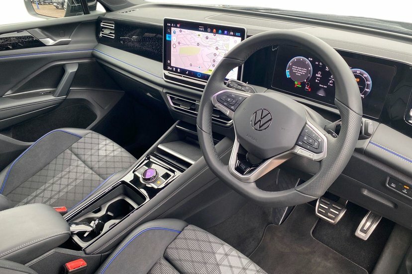 Volkswagen Tiguan 1.5 Etsi Mhev R-line Suv Hybrid Dsg 15 Black #6