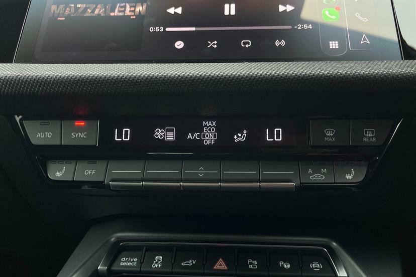 Audi A3 1.5 Tfsi E 204 Black Ed S Tronic Tech Pro Black #26