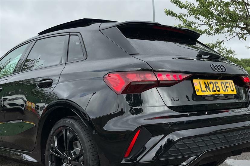 Audi A3 1.5 Tfsi E 204 Black Ed S Tronic Tech Pro Black #50