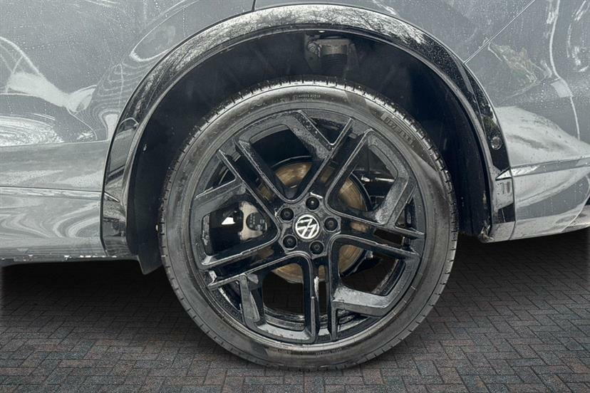 Volkswagen Tiguan 1.5 Etsi 150 R-line Dsg Grey #5