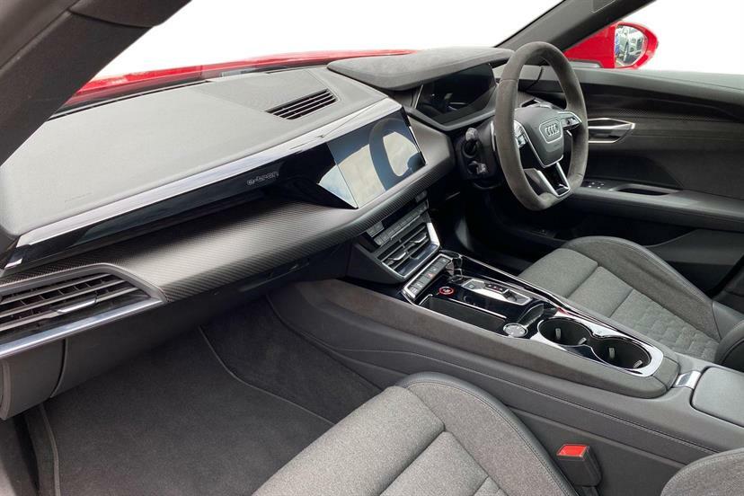 Audi E Tron GT 390Kw Quattro 93Kwh YM73EUJ Red #2