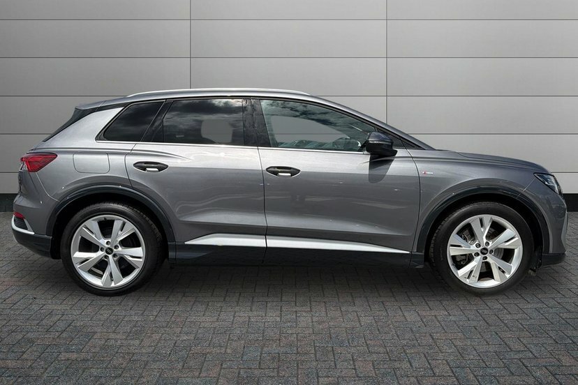 Audi Q4 E Tron 45 S Line Suv 82Kwh 286 Ps Grey #4