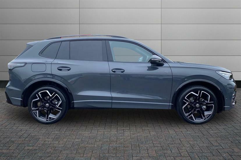 Volkswagen Tiguan 1.5 Etsi 150 R-line Dsg Grey #4
