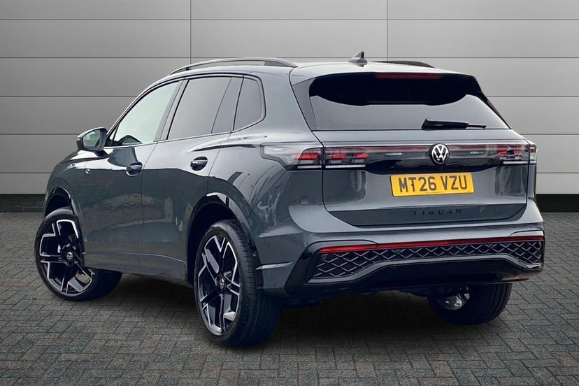 Volkswagen Tiguan 1.5 Etsi Mhev R-line Suv Hybrid Dsg 15 MT26VZU Grey #3