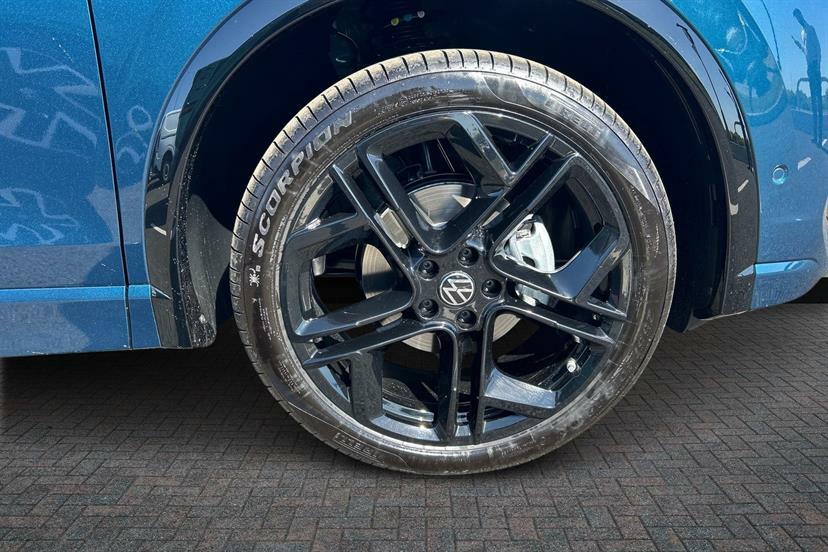 Volkswagen Tiguan 1.5 Etsi 150 Black Edition Dsg Blue #4