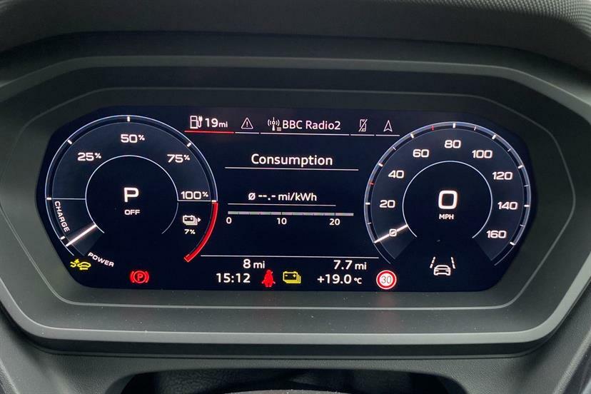 Audi Q4 E Tron 150Kw 40 63Kwh S Line Leather White #6