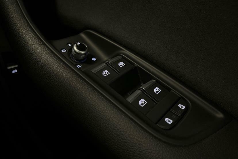 Audi Q7 55 Tfsi Quattro S Line Tiptronic Black #20