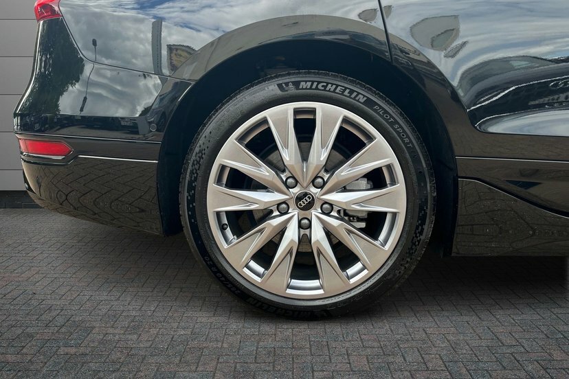 Audi A6 E-tron Avant 83Kwh Sport Estate 286 Ps Black #5