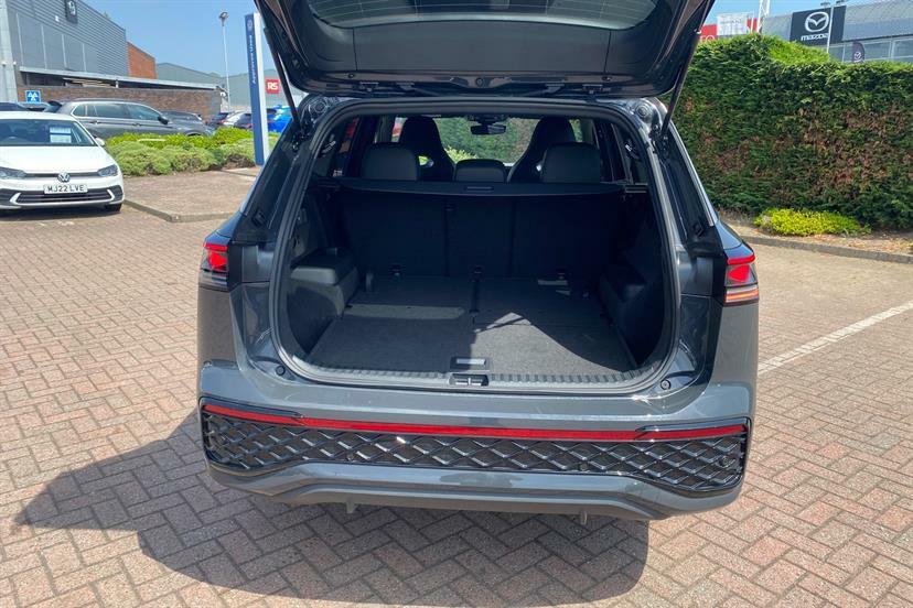 Volkswagen Tayron 2.0 Tdi R-line Dsg7 7 Seat 150 Ps Black #11