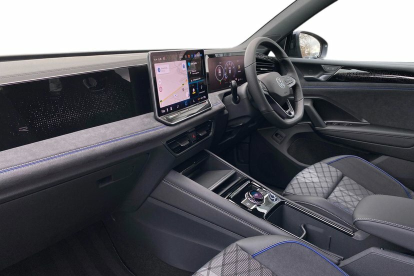 Volkswagen Tiguan 2.0 Tsi R-line Suv Dsg 4Motion 204 Ps ML26NNF Grey #2