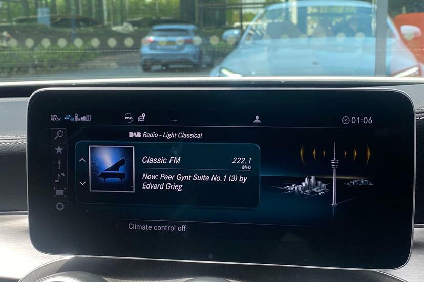 Mercedes-Benz C Class 2L Amg Line Edition Blue #35